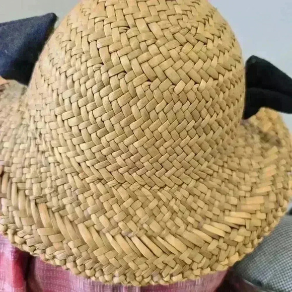 Vintage Fisherman's Wife Cat Doll from Collectors Medley - Picture 9 of 12